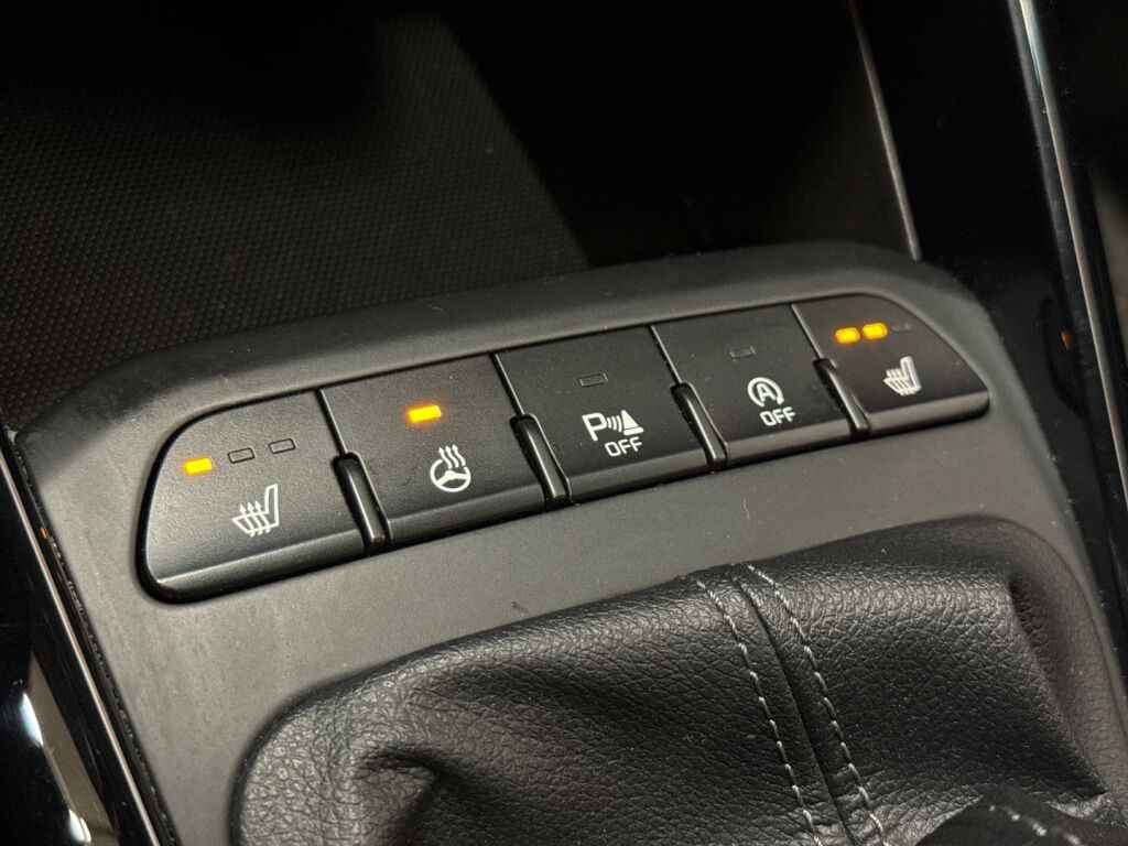 Kia Rio 2020 Punainen