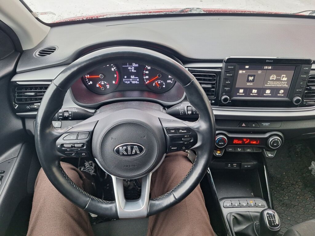 Kia Rio 2020 Punainen