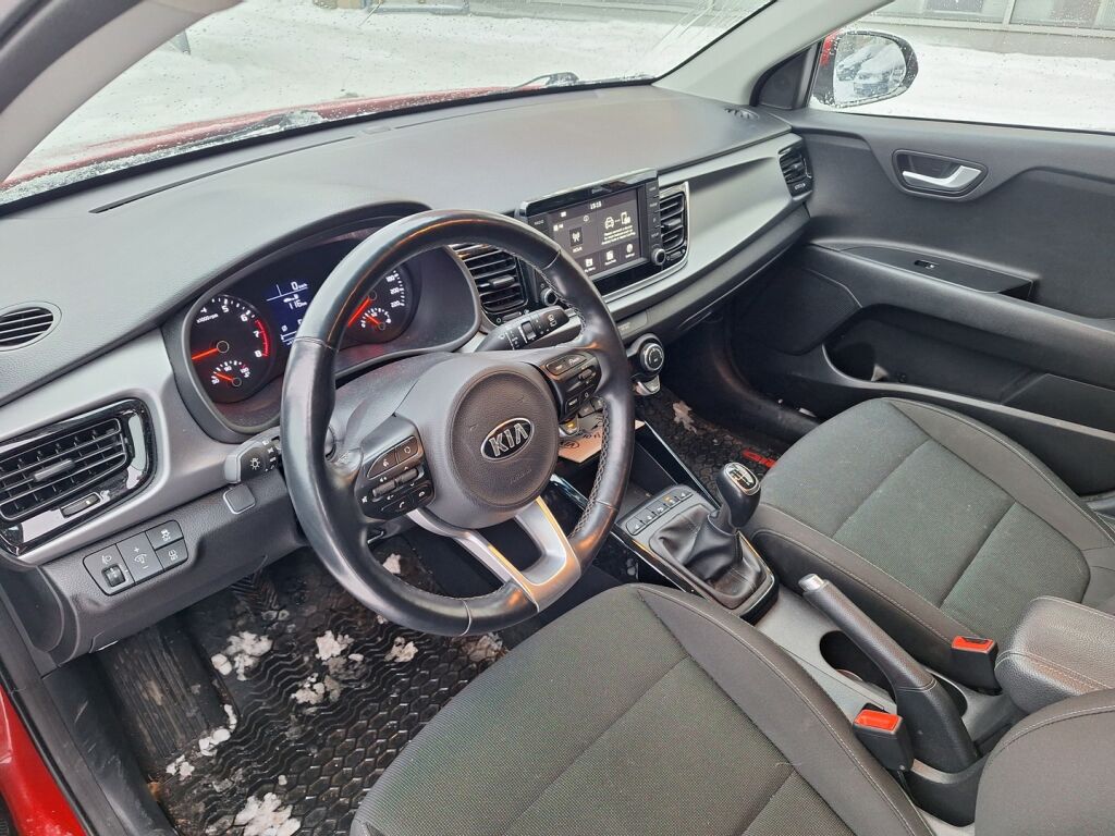 Kia Rio 2020 Punainen