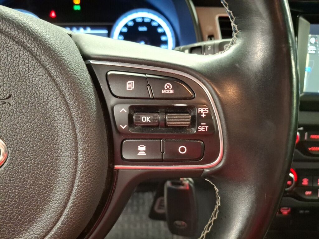 Kia Niro plug-in 2018 Musta