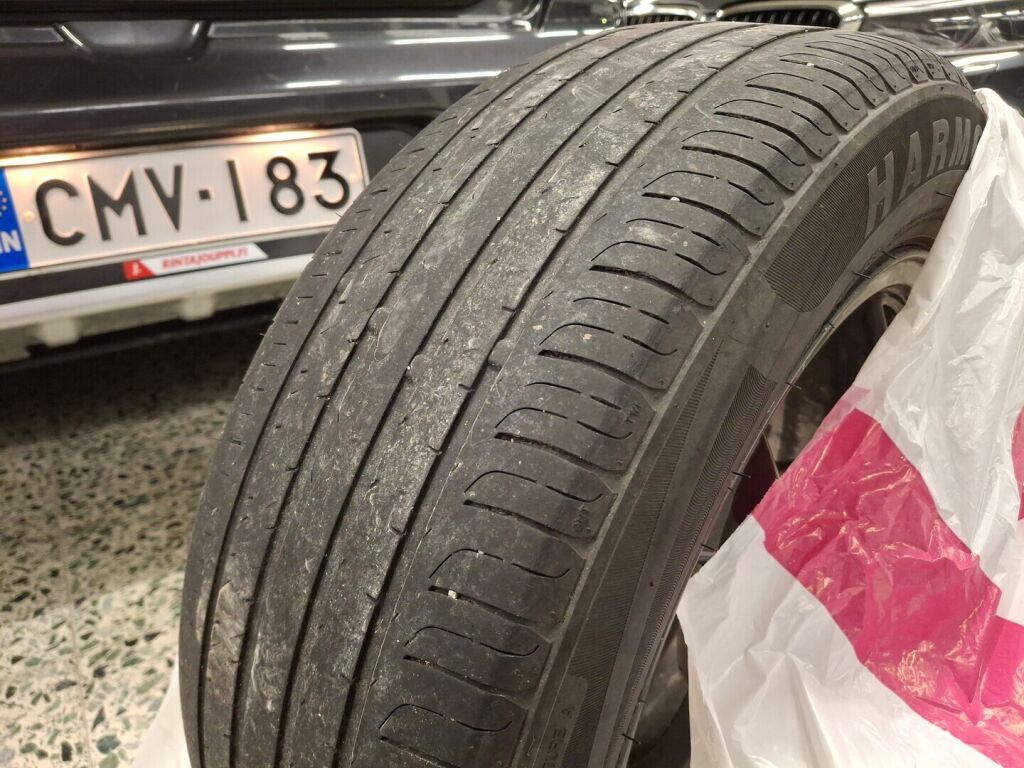 Kia Niro plug-in 2018 Musta