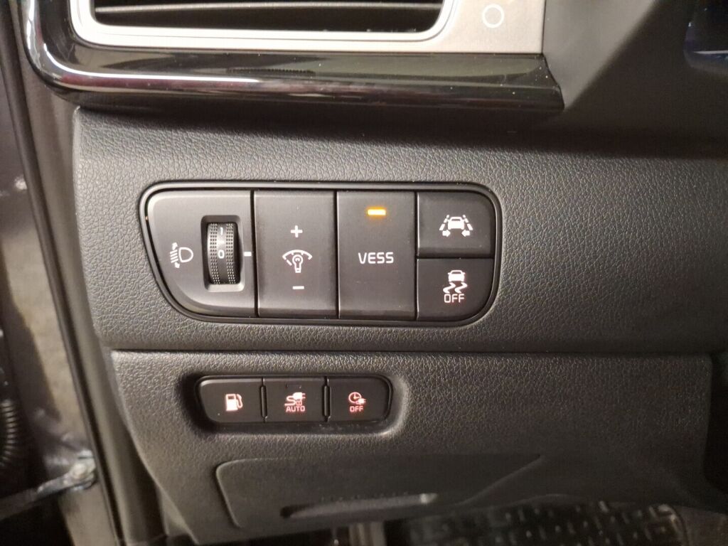 Kia Niro plug-in 2018 Musta