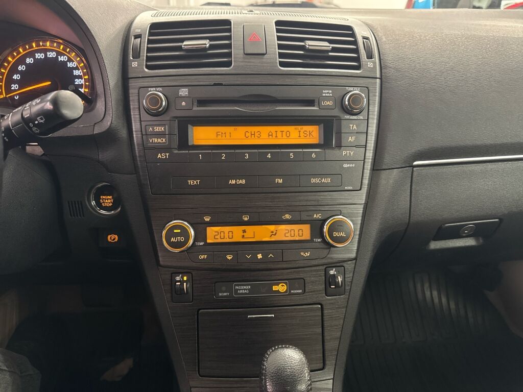 Toyota Avensis 2009 Hopea