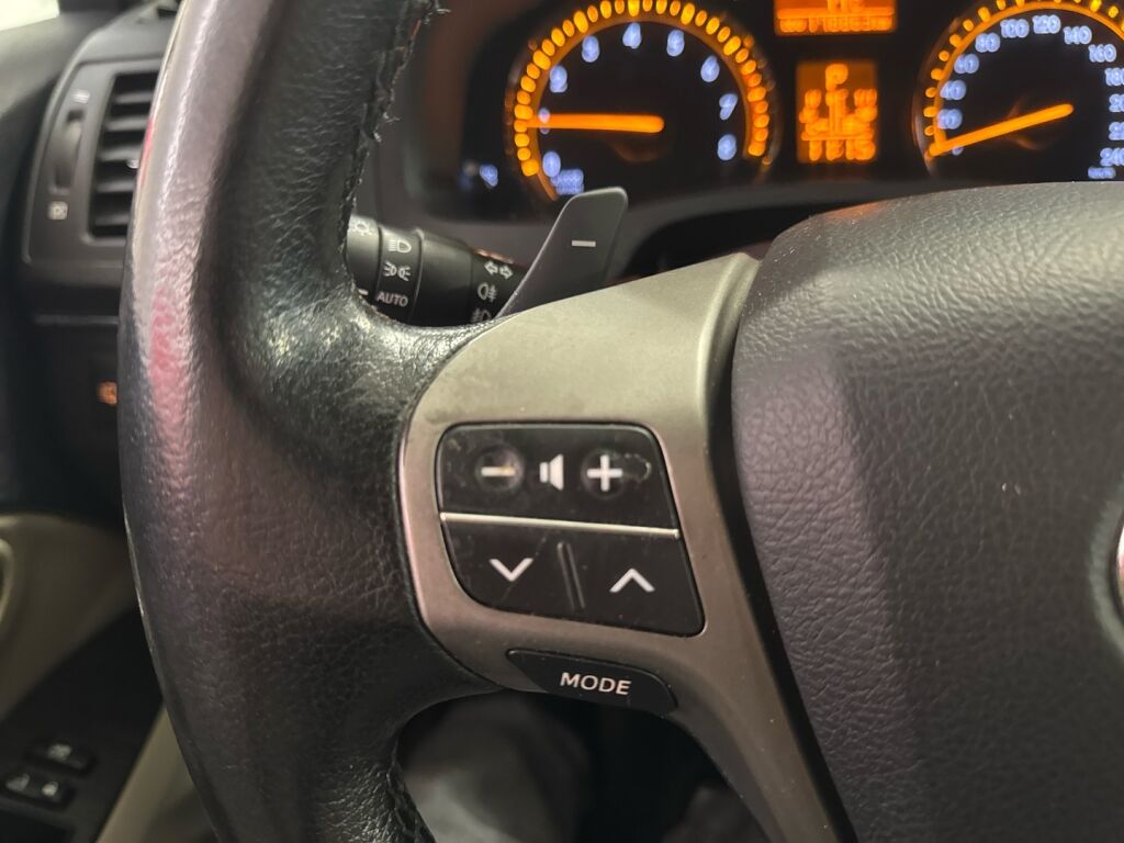 Toyota Avensis 2009 Hopea