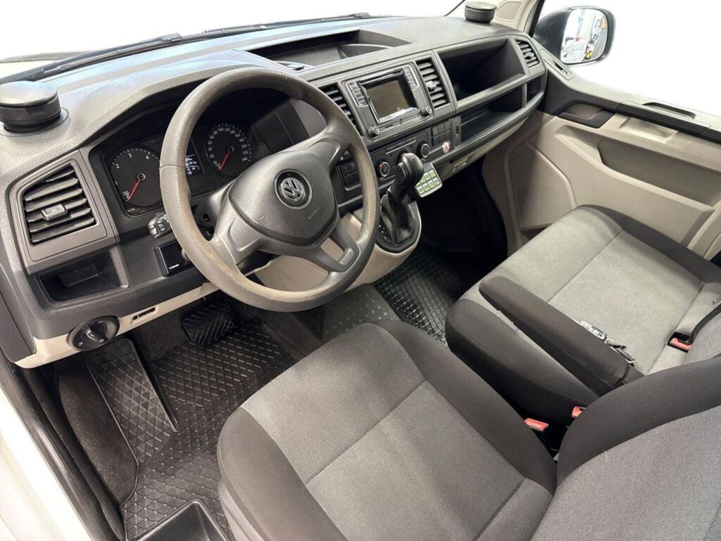 Volkswagen Transporter 2019 Valkoinen