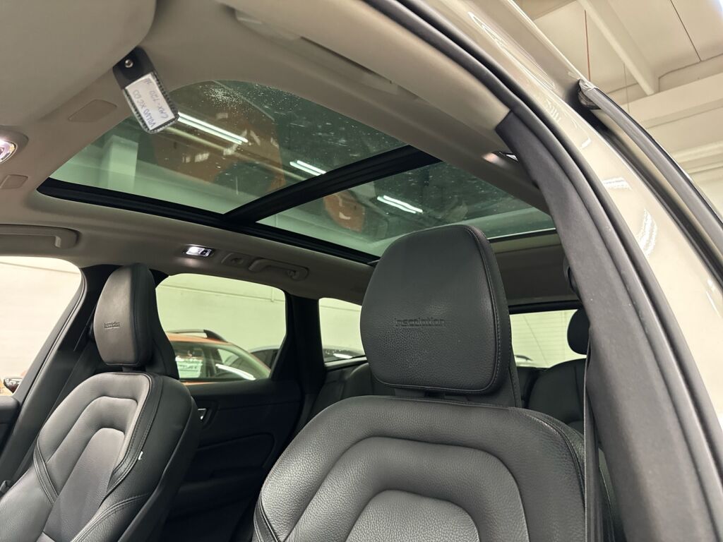 Volvo XC60 2019 Ruskea (beige)