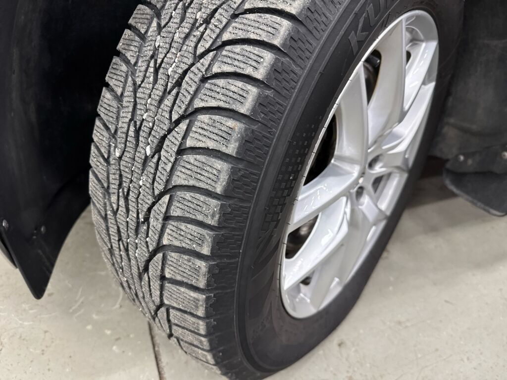 Volvo XC60 2019 Ruskea (beige)