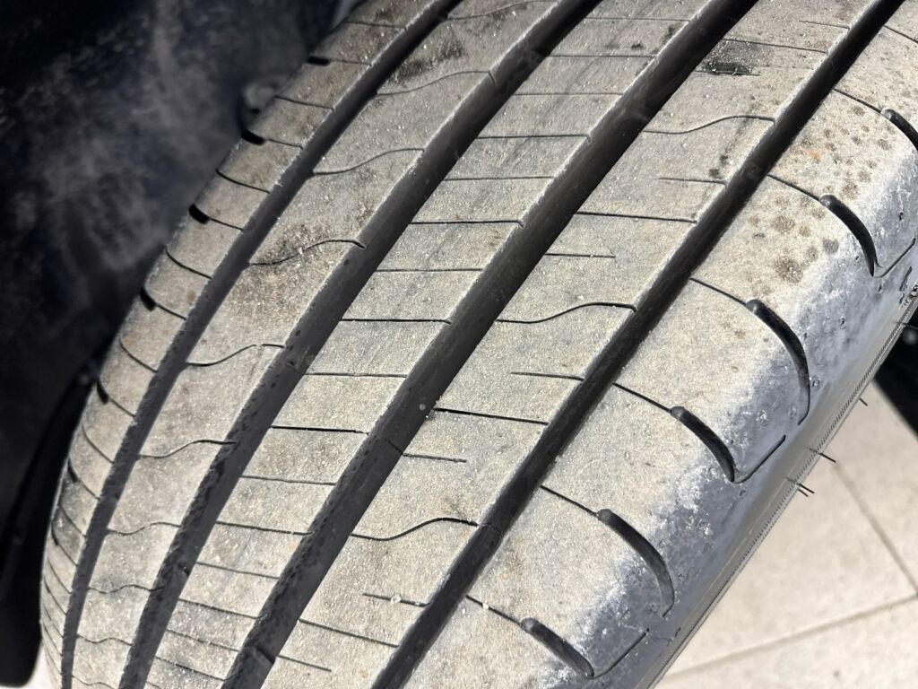 Volvo XC60 2019 Harmaa