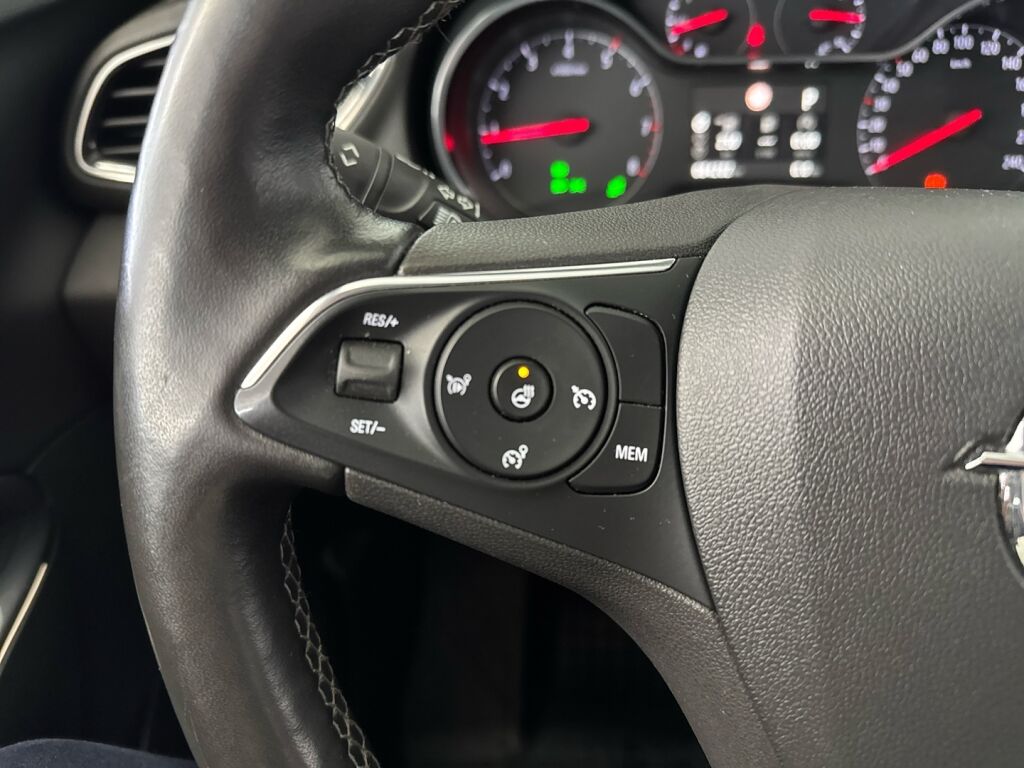 Opel Grandland X 2020 Valkoinen