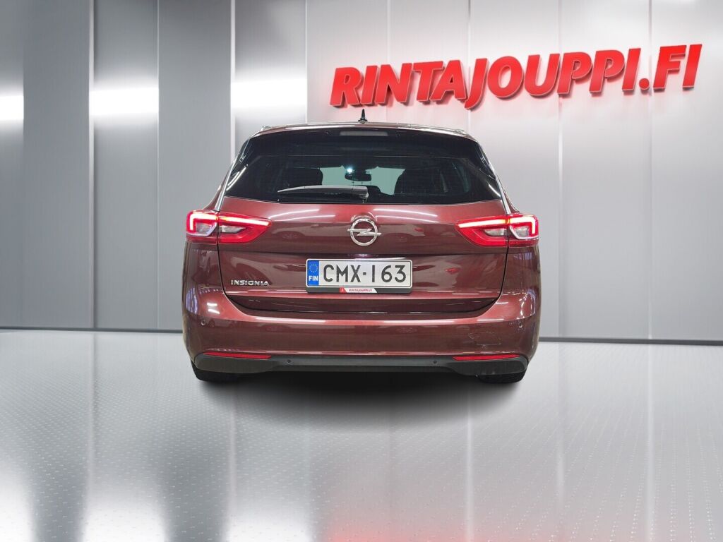 Opel Insignia 2019 Punainen