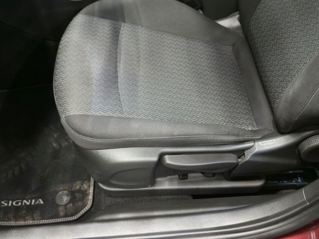 Opel Insignia 2019 Punainen