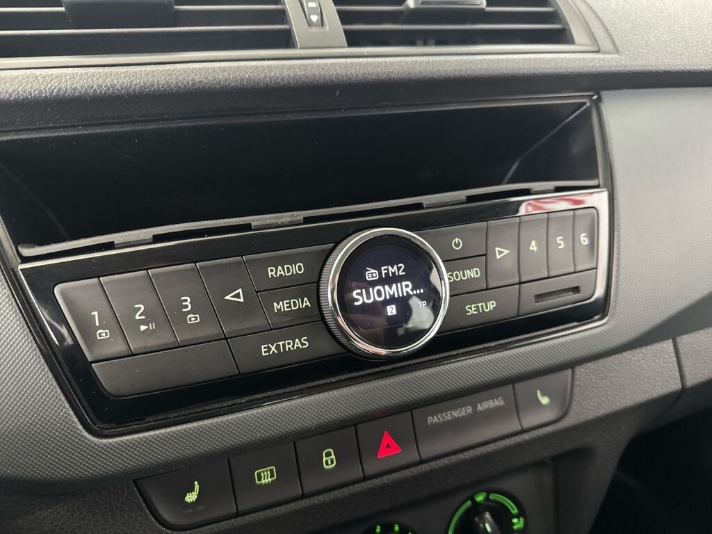 Skoda Fabia 2019 Sininen