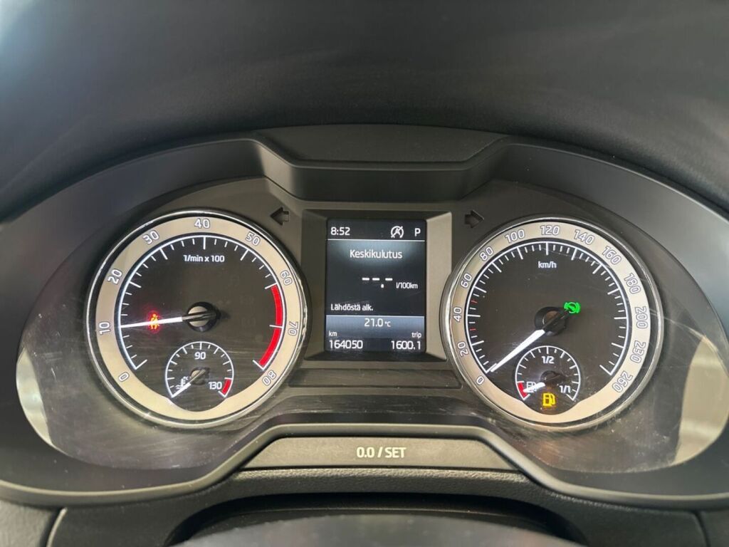Skoda Octavia 2019 Valkoinen
