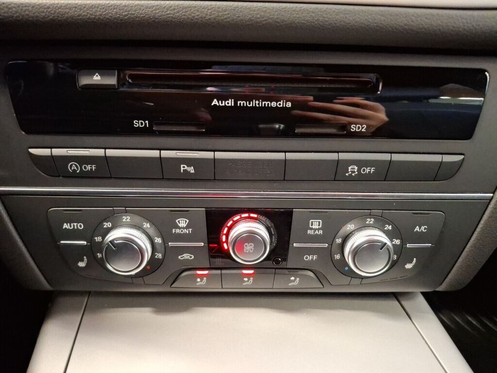 Audi A6 2015 Punainen