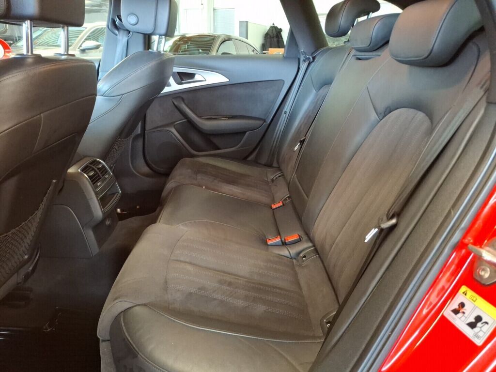 Audi A6 2015 Punainen