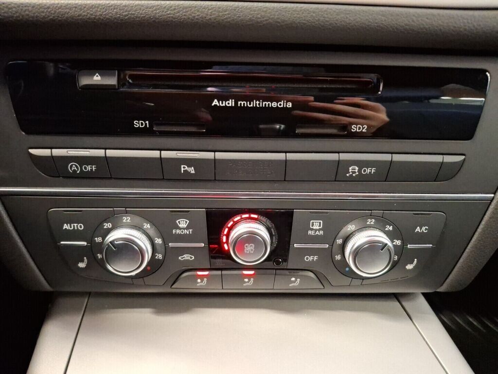 Audi A6 2015 Punainen