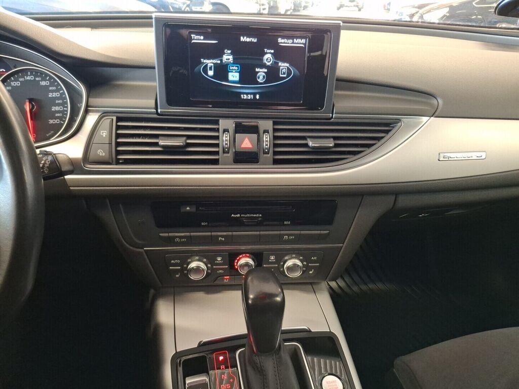 Audi A6 2015 Punainen