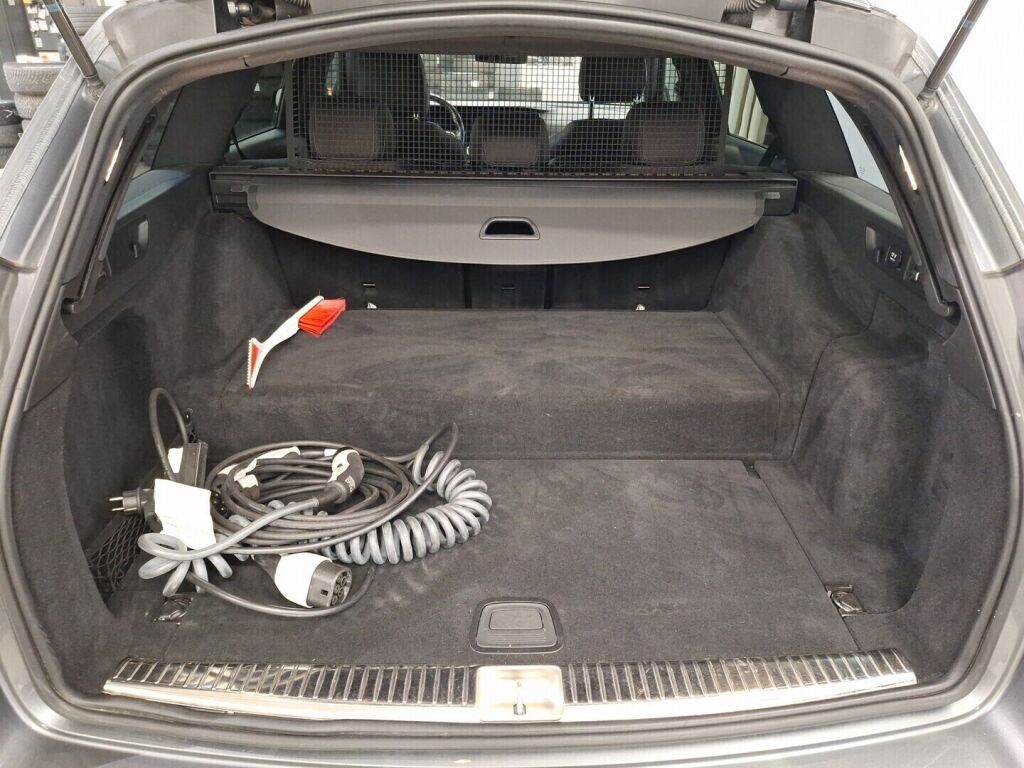 Mercedes-Benz E 2019 Harmaa