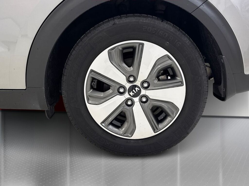 Kia Niro 2019 Harmaa
