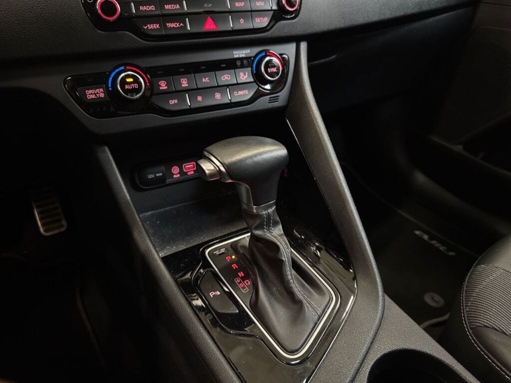 Kia Niro 2019 Harmaa