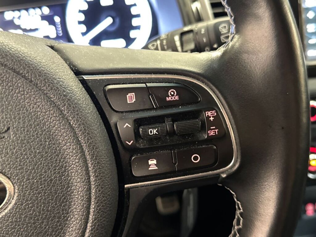 Kia Niro 2019 Harmaa