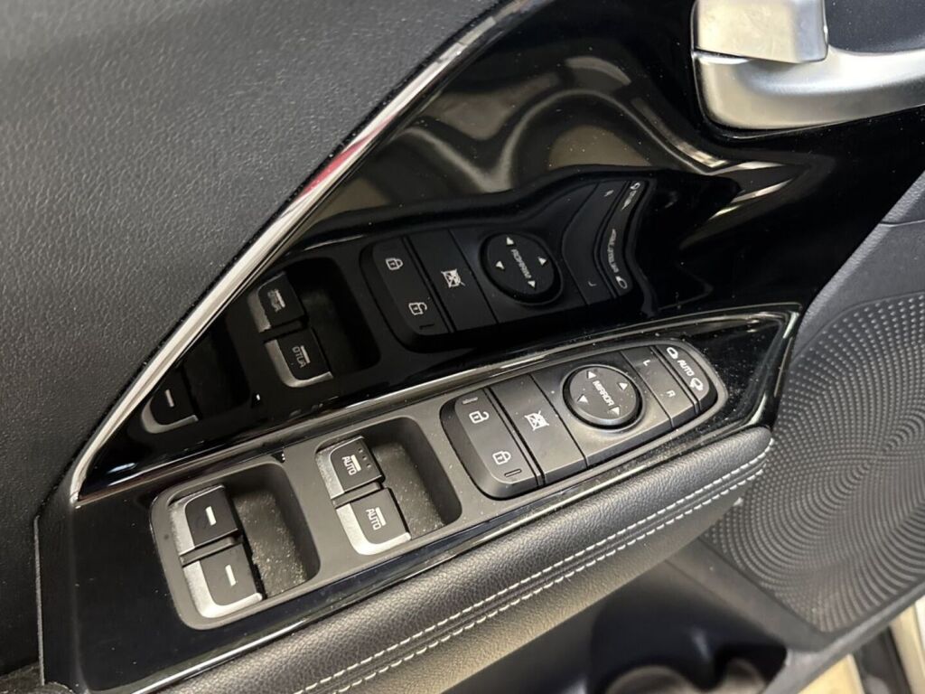 Kia Niro 2019 Harmaa