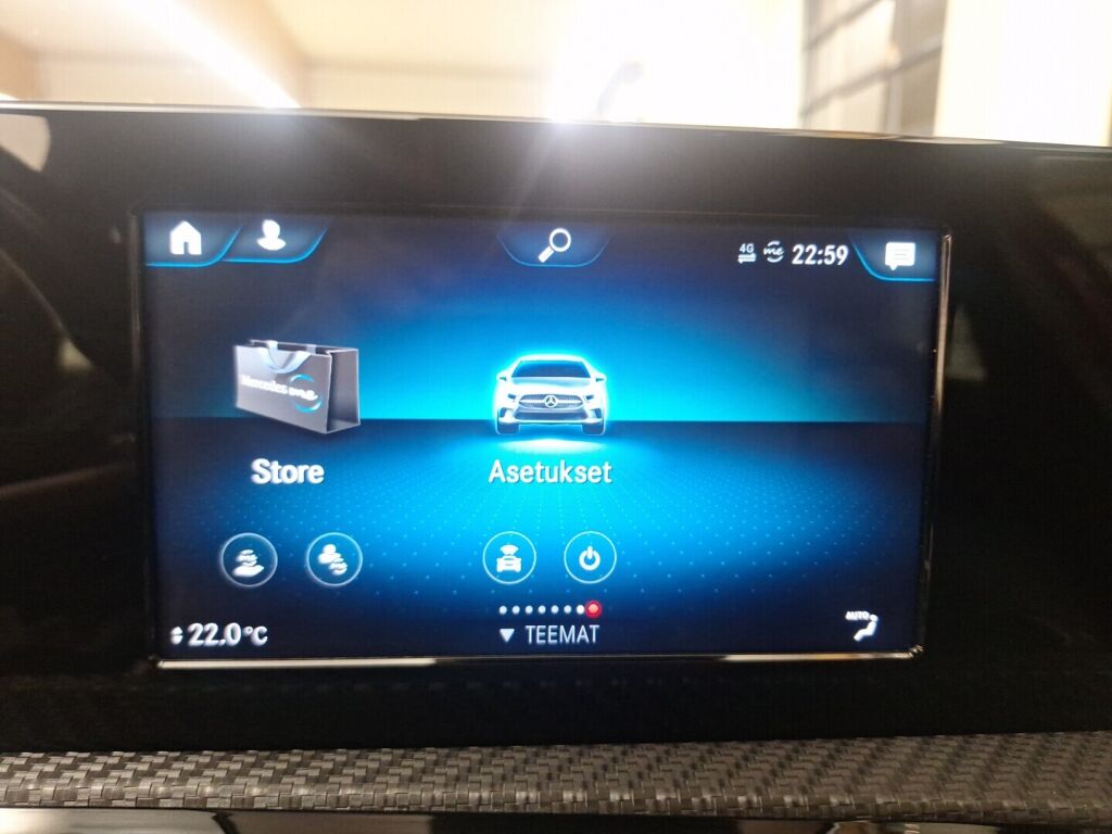 Mercedes-Benz A 2019 Punainen