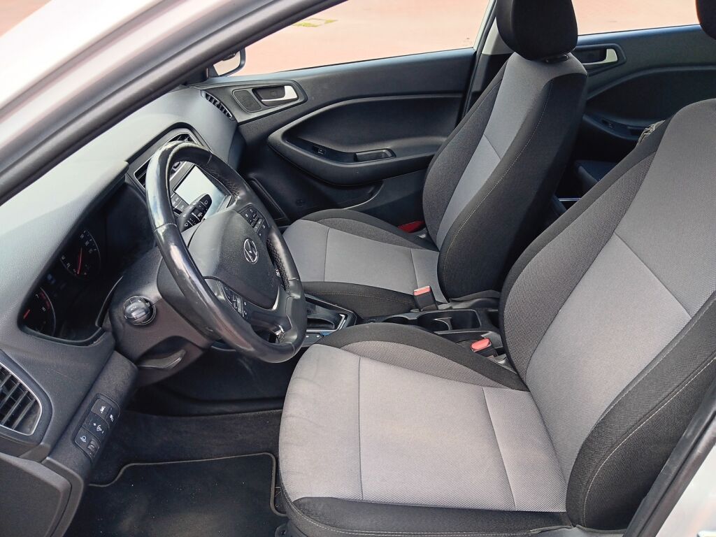 Hyundai i20 Active Cross 2019 Hopea