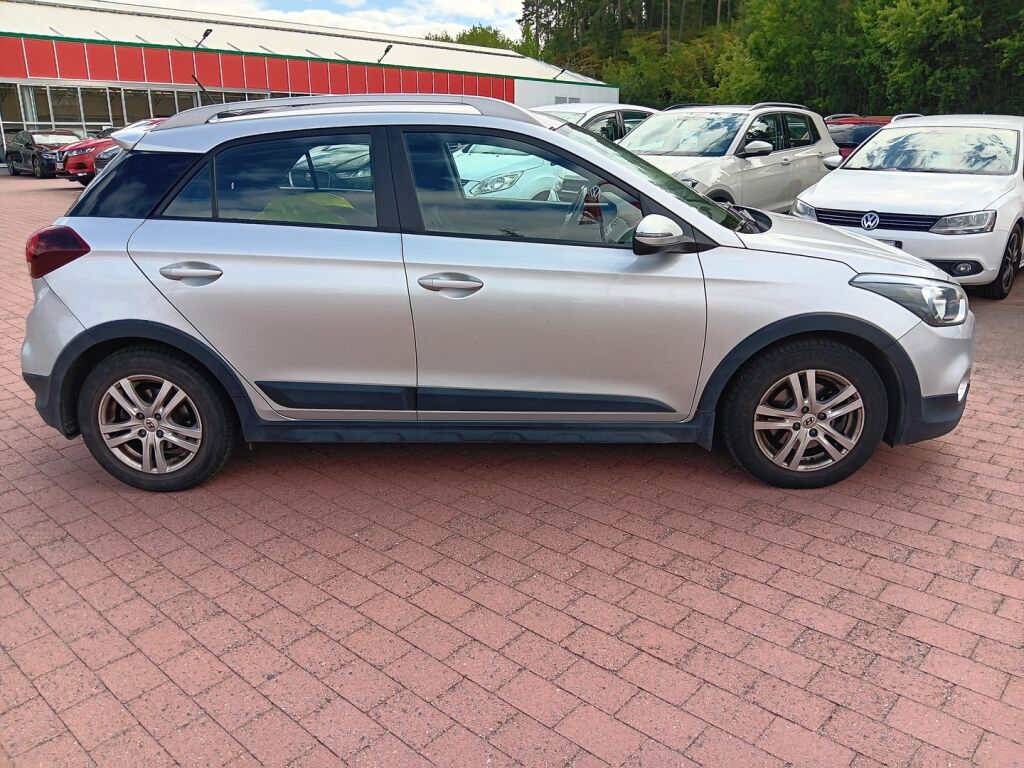 Hyundai i20 Active Cross 2019 Hopea