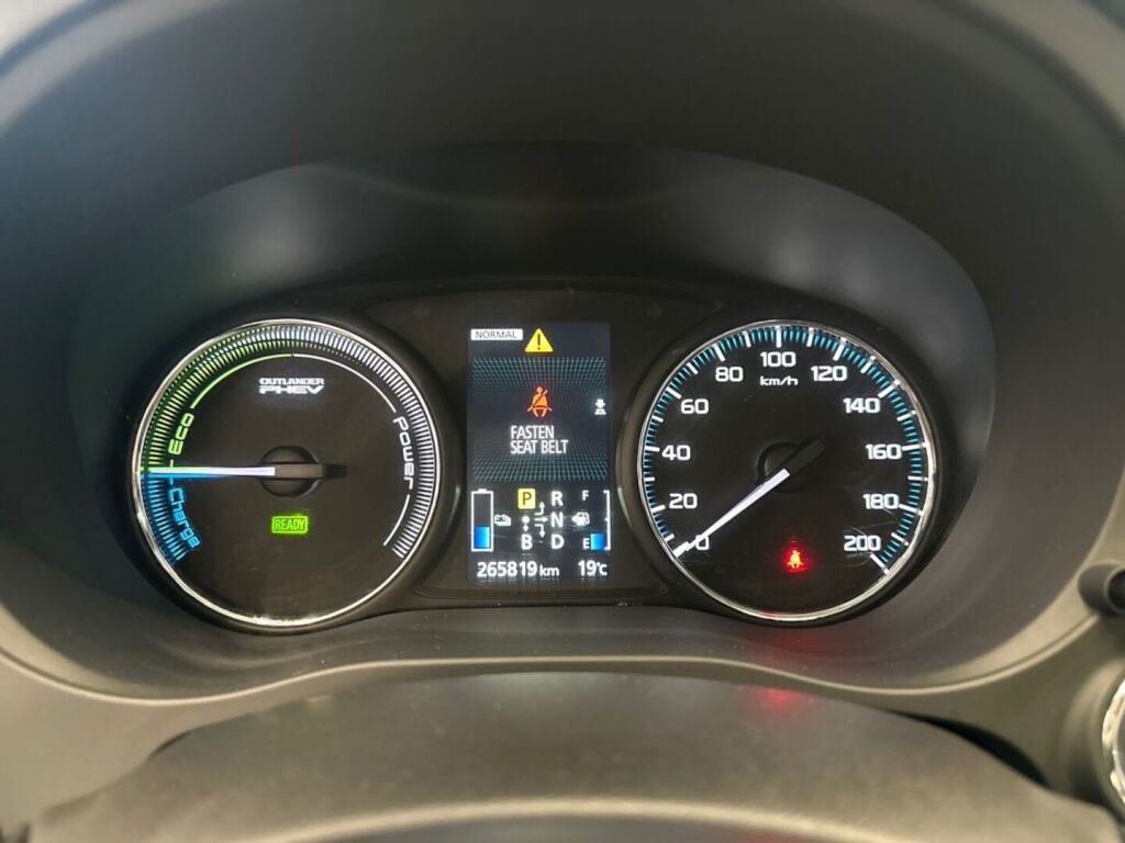 Mitsubishi Outlander 2013 