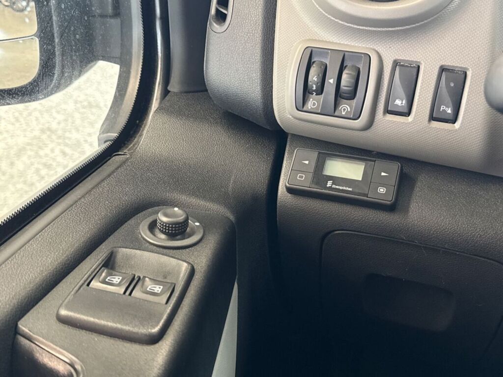 Renault Trafic 2019 Valkoinen