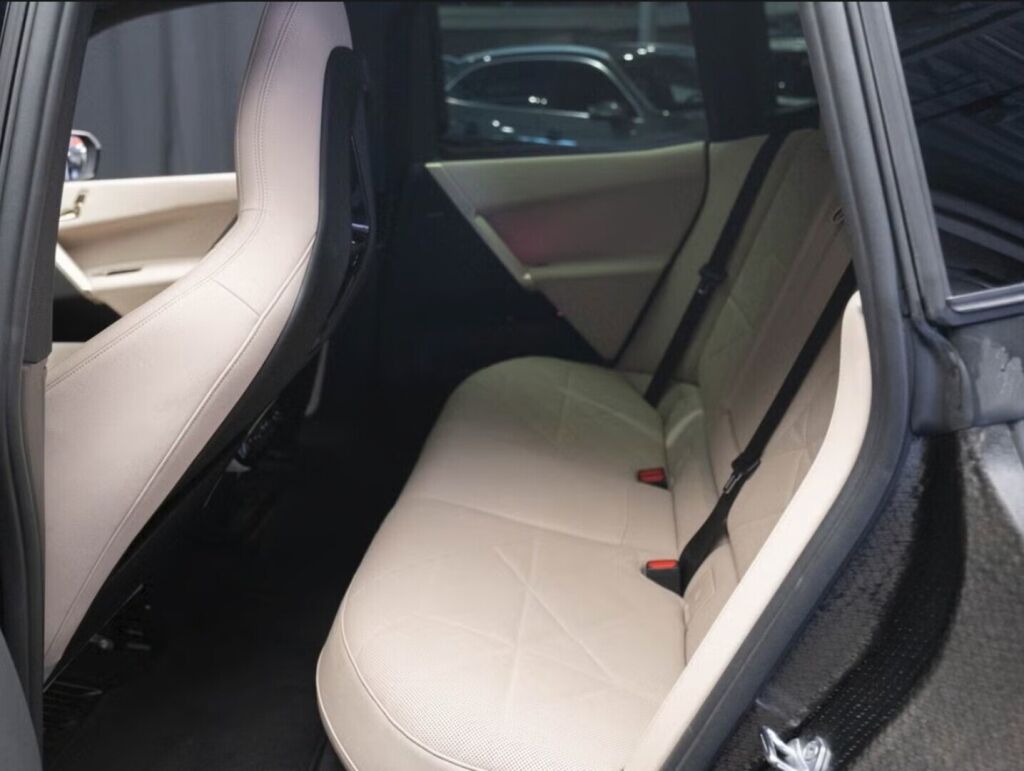 BMW iX 2023 Harmaa (Oxide Grey II Metallic)