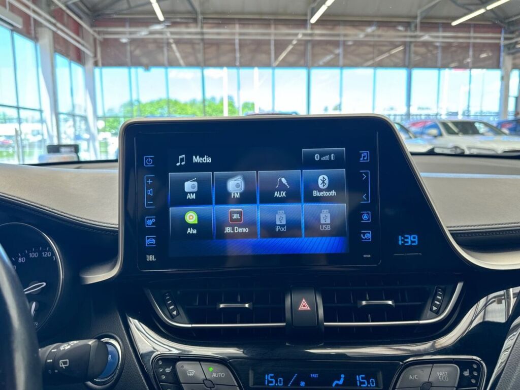 Toyota C-HR 2019 Sininen