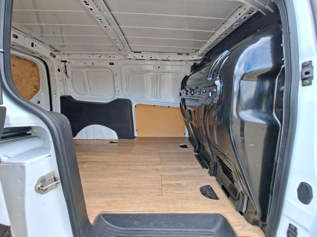 Ford Transit Connect 2015 Valkoinen
