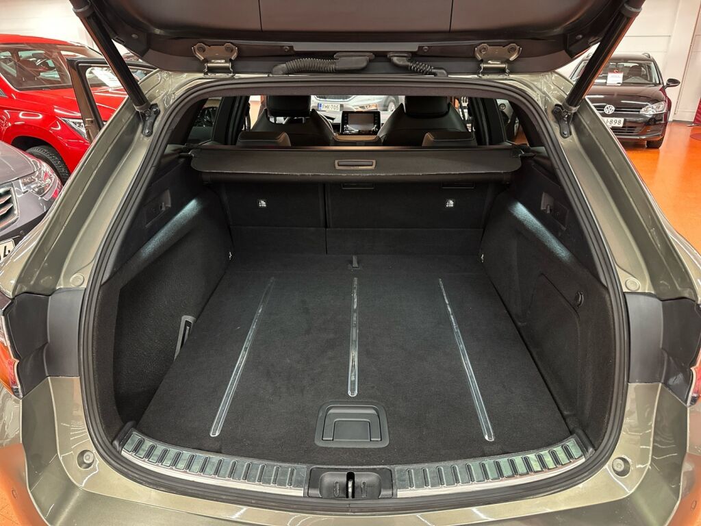 Toyota Corolla 2019 Ruskea (beige)