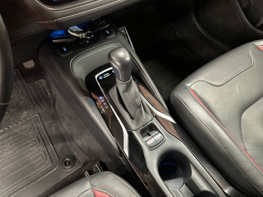 Toyota Corolla 2019 Ruskea (beige)