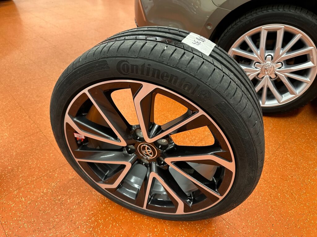 Toyota Corolla 2019 Ruskea (beige)