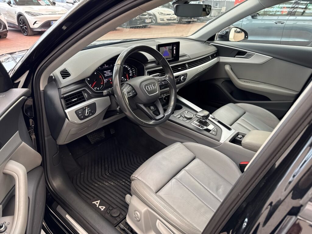 Audi A4 2017 Musta