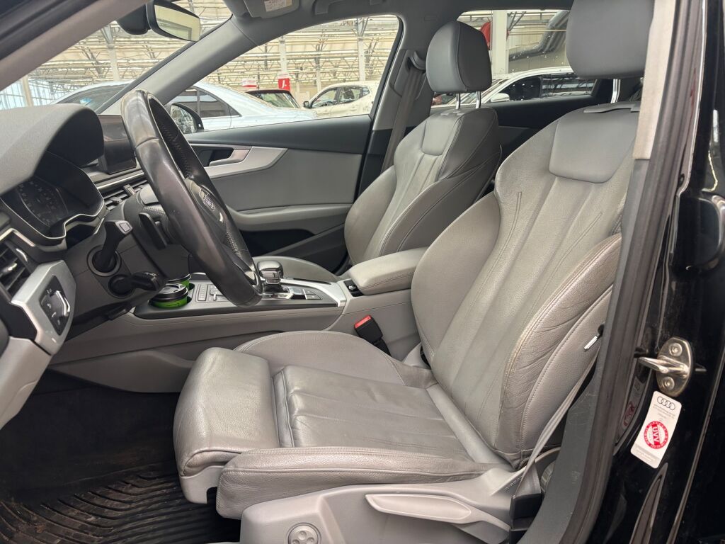 Audi A4 2017 Musta
