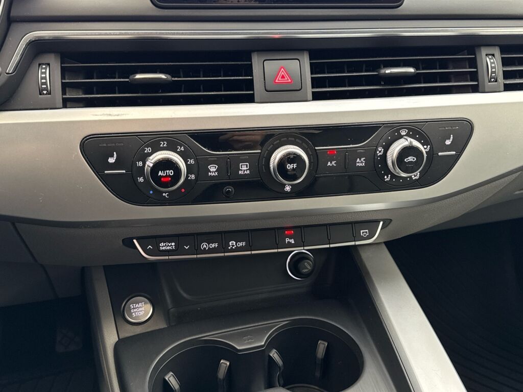 Audi A4 2017 Musta