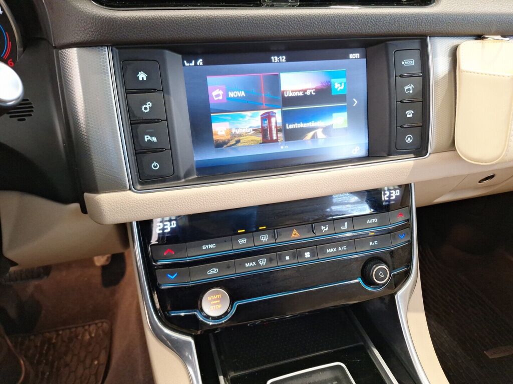 Jaguar XF 2019 Valkoinen