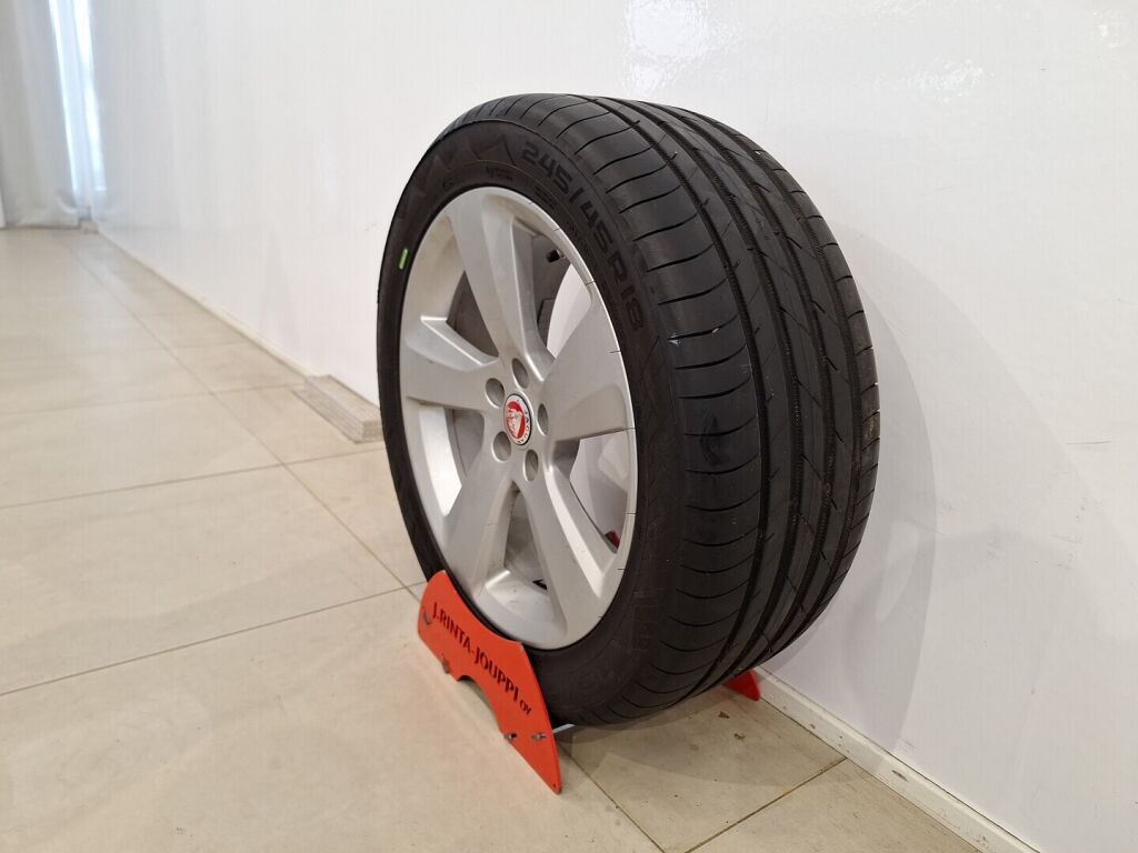 Jaguar XF 2019 Valkoinen