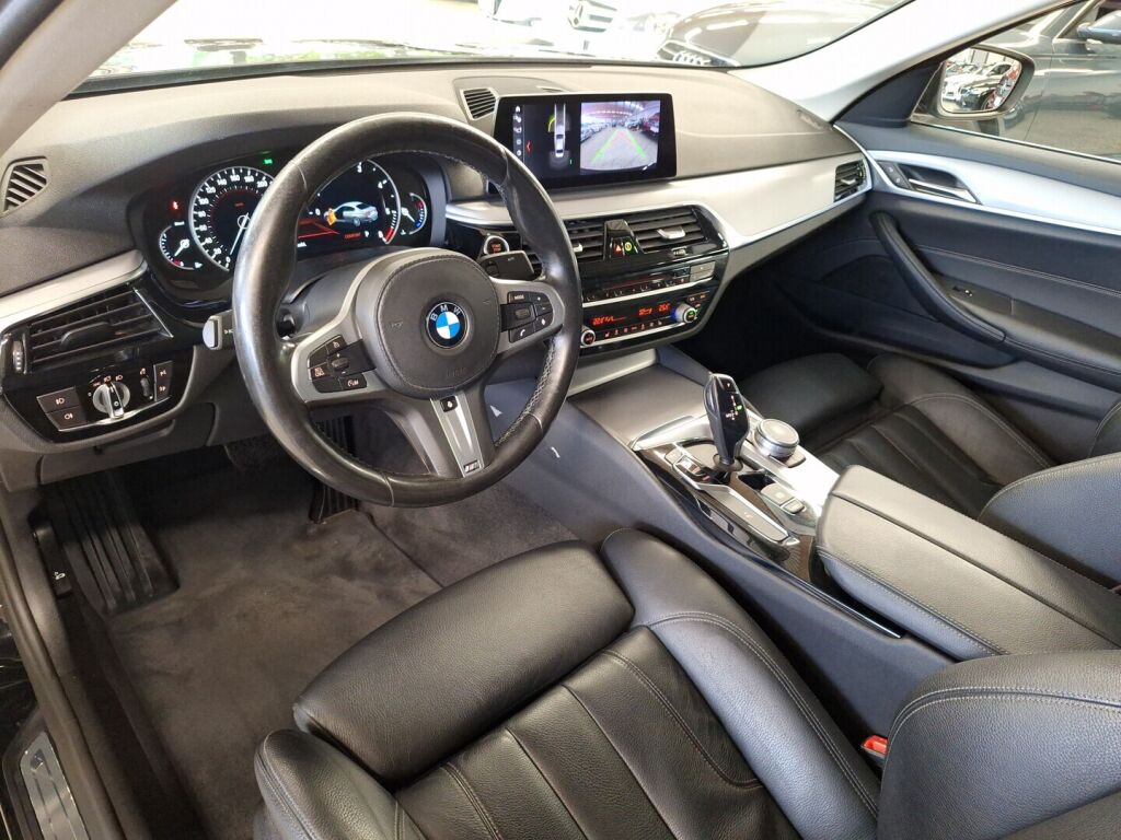 BMW 518 2019 Musta