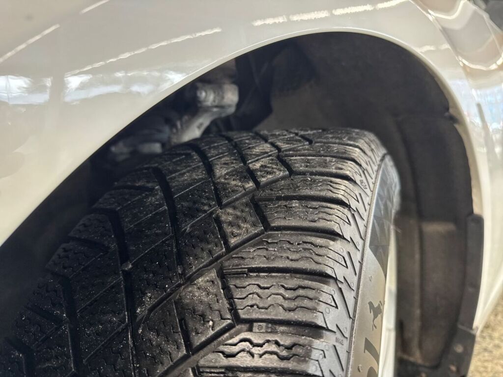 Audi A6 2019 Valkoinen