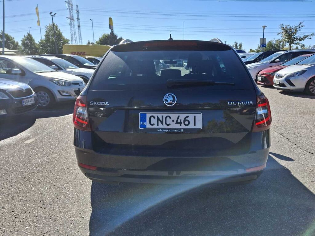 Skoda Octavia 2019 Musta