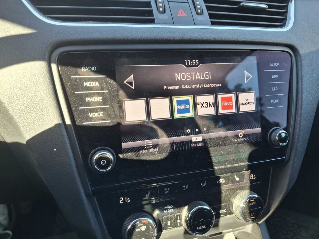 Skoda Octavia 2019 Musta