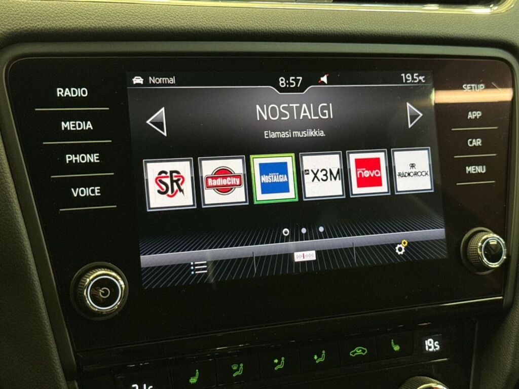 Skoda Octavia 2019 Musta