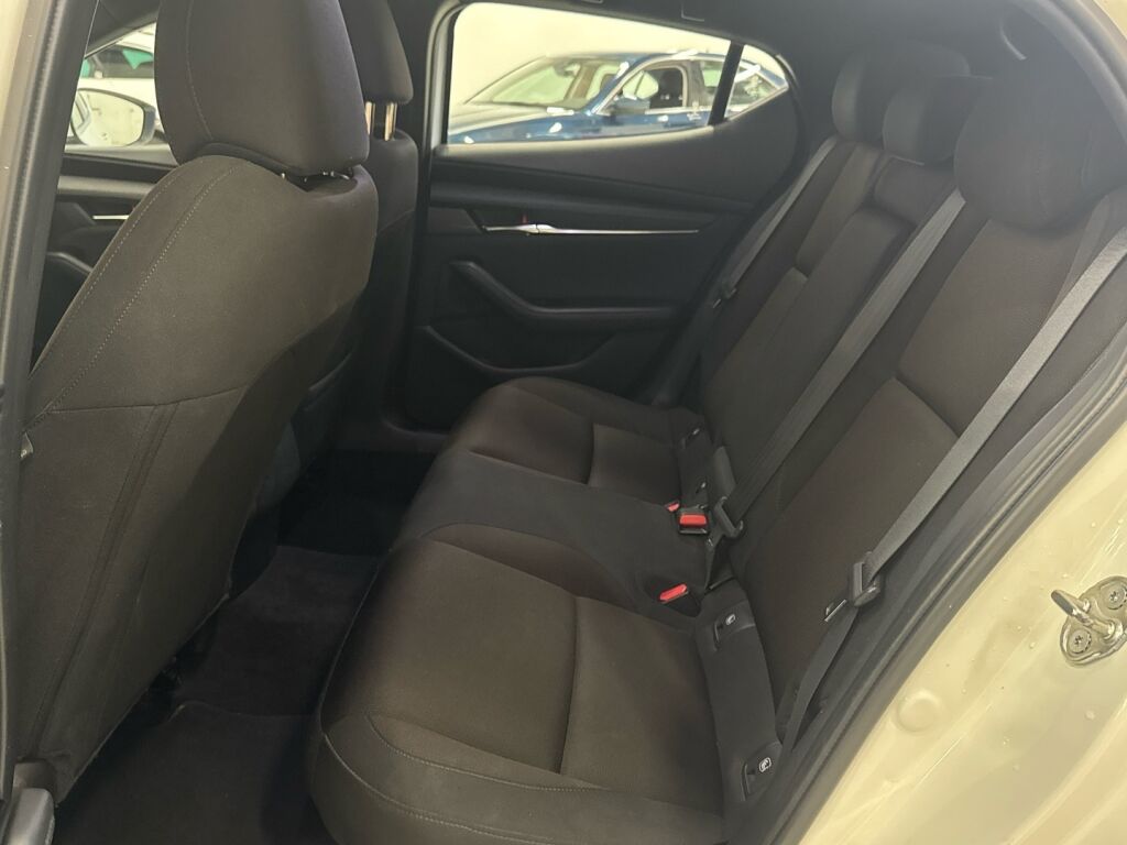 Mazda 3 2019 Valkoinen