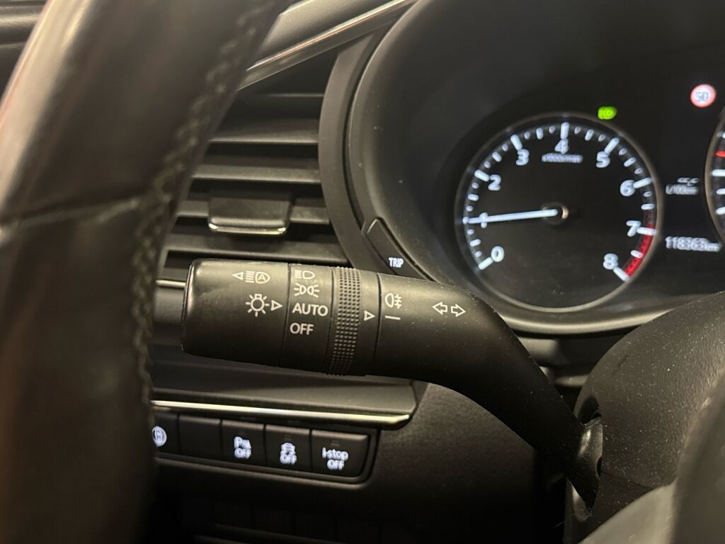 Mazda 3 2019 Valkoinen