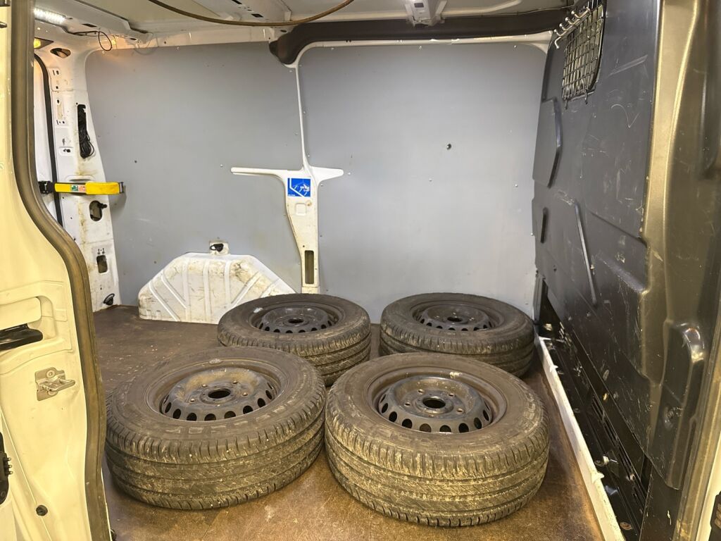 Ford Transit Custom 2018 Valkoinen